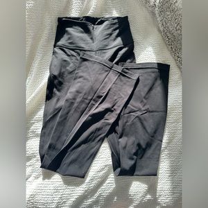 Lululemon Goove Pant Size 6 Length 28”